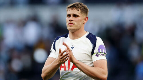 토트넘의 주전 수비수 미키 판더펜 (사진=게티이미지)