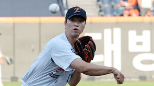 한화 엄상백, 팔꿈치 수술&hellip;시즌 아웃