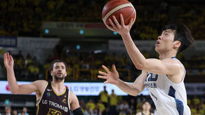 소노, 1위 LG마저 격파&hellip;4강 PO 첫 판 대역전승