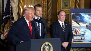 미 해군장관 옷 벗은 진짜 이유?&hellip;"트럼프 '황금함대' 구상 지지부진해서"