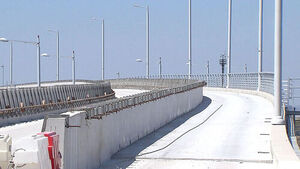 "'아스콘' 없어 포장 못 해"&hellip;곳곳 도로 공사 중단