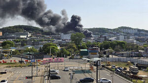 경기 화성 가구&middot;의류 창고서 화재&hellip;건물&middot;컨테이너 전소