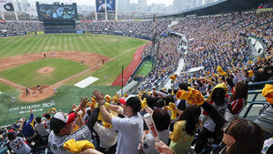 KBO리그, 역대 최소 경기 200만 관중 달성