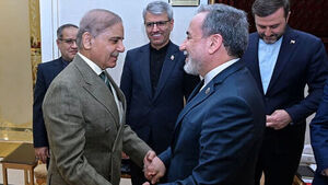 이란 외무장관 "미, 외교에 진지한지 더 지켜봐야"