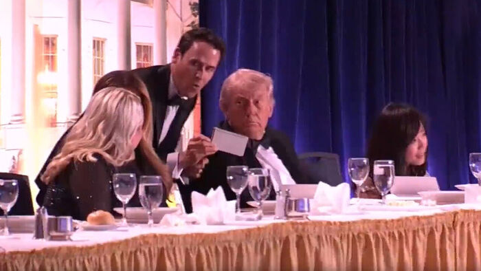 트럼프 참석한 백악관 출입기자단 만찬 행사 총격사건