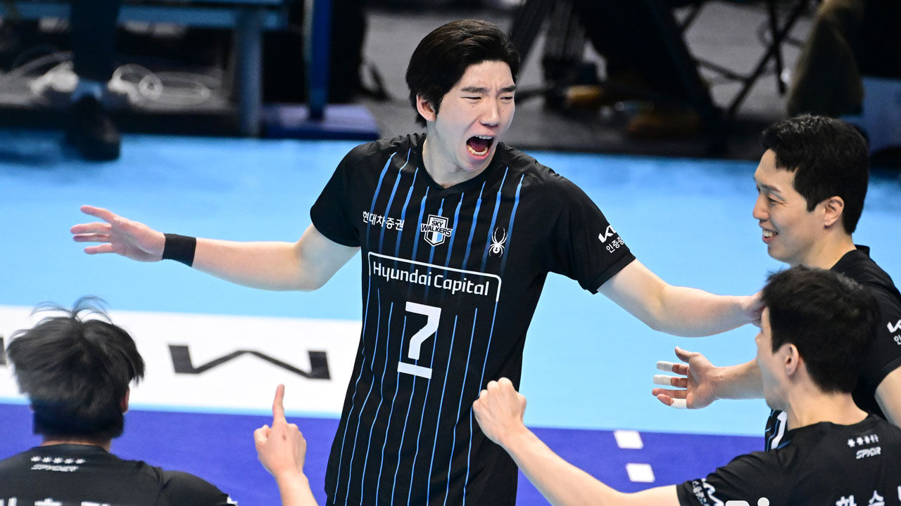 허수봉, 배구 '역대 최고액'에 현대캐피탈 잔류…'연 13억원'