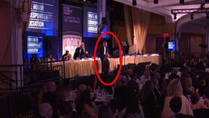 트럼프 앞 뛰어오른 경호원&hellip;"대단하다" 말 나온 장면