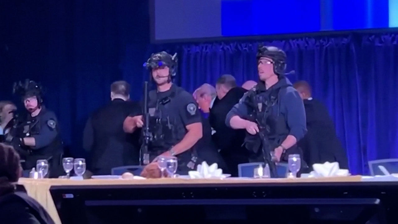 미국 백악관 출입기자단 만찬 행사장 총격 사건