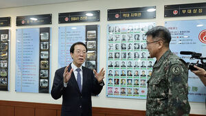 이석연 국민통합위원장 "군, 권력이나 개인 아닌 헌법에 충성해야"