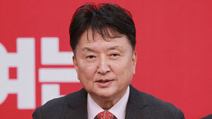 국민의힘 충북지사 후보에 김영환&hellip;민주당 신용한과 맞대결