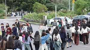 교원단체 "현장 체험 학습 위축, 교사에 사고 책임 과도하기 때문"