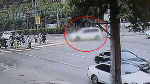 "친절하고 성실한 분인데"&hellip;등굣길 돕던 경비원 '참변'