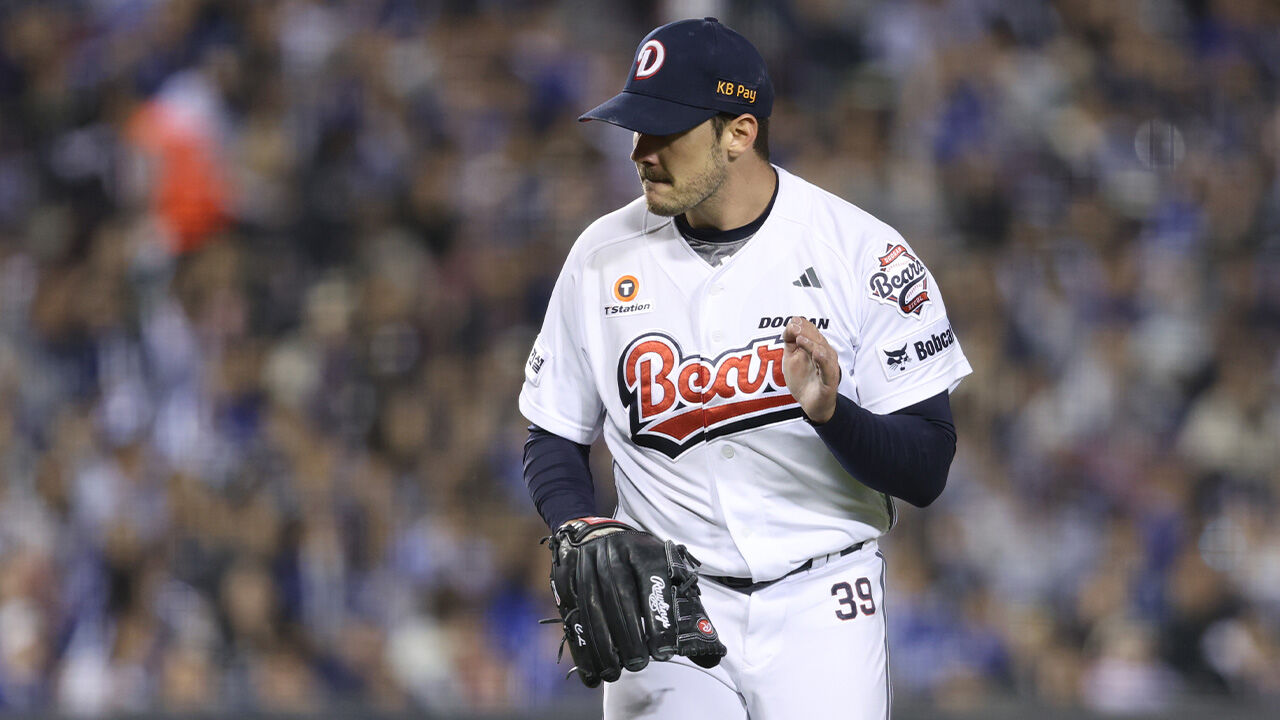 잭로그 6이닝 무실점 호투…두산, 삼성 제압