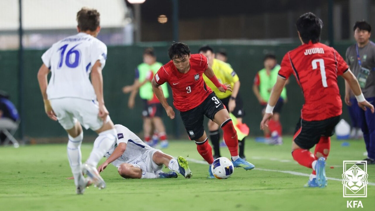 U-17 축구대표팀, 아시안컵 4강행 불발…승부차기 끝에 우즈베크에 패배