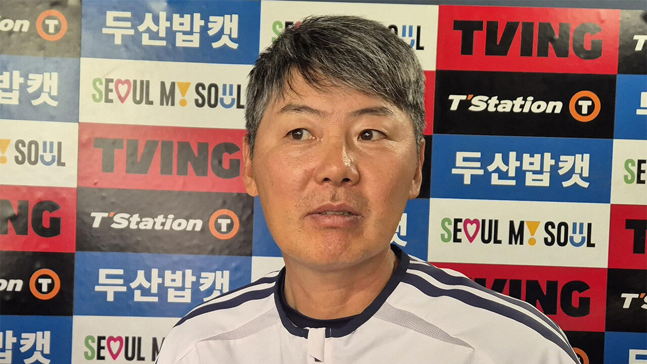 두산 관련 브리핑 장면