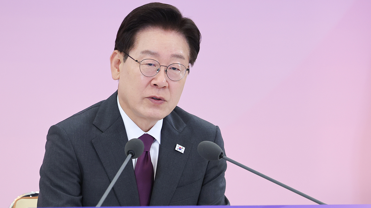 이 대통령, 직속 자문위·위원회 간담회…