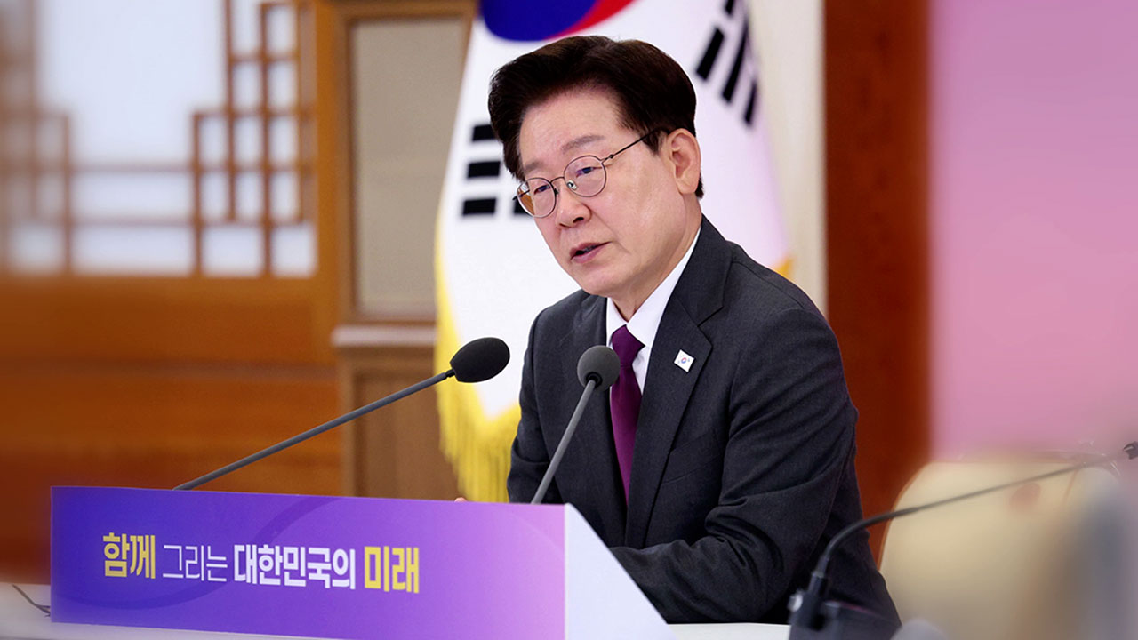 이 대통령, 부처님오신날 법요식 참석…국민 화합·안녕 기원