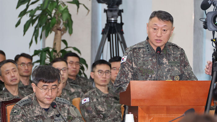 답변하는 이승오 합참 작전본부장