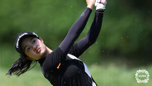 태국 짜라위 분짠, KLPGA 투어 E1 채리티 오픈 2R 단독 선두