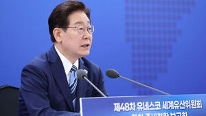 이 대통령 "체납관리단 1석 5조 효과&hellip;지방정부도 시행하게 해야"