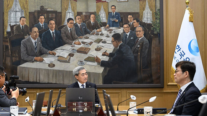 한은 총재 "삼성전자 성과급에 물가 상승 압력 생길 것"