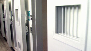 꽉 찬 감방에 선풍기&hellip;교도소 에어컨 설치에 12억을?