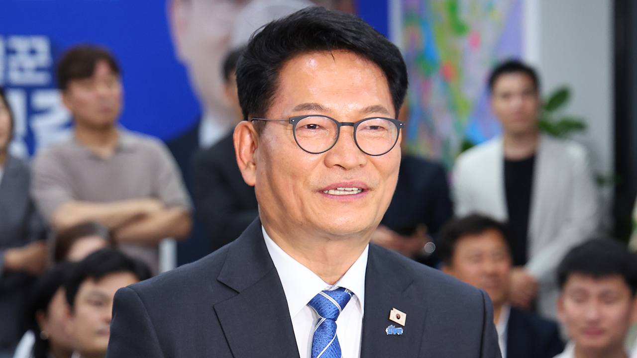'이 대통령 방' 받은 송영길…친한계와 한 층서 둥지 튼 한동훈