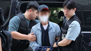 'LG전자 흉기 난동' 협력사 직원 구속기소&hellip;"담당자 교체에 범행"