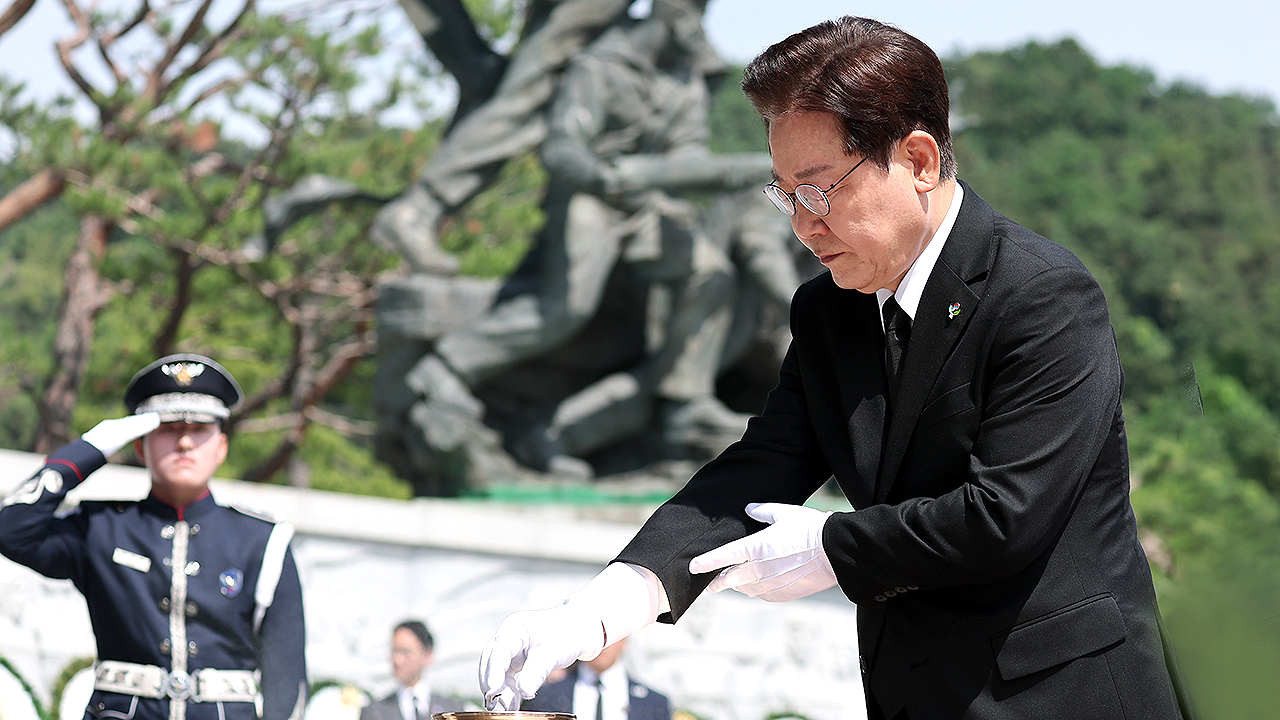[속보] 이 대통령, 현충일 추념사…