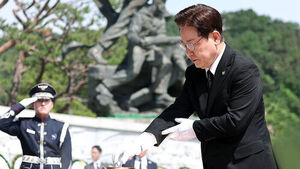 이 대통령 "배신 단죄해야 정의로운 통합..친일 부당재산 환수"