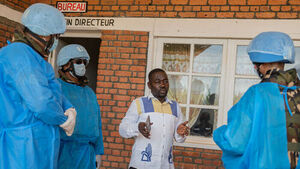 에볼라 덮쳐도 금가루 찾아 하루살이&hellip;콩고 금광촌 비극