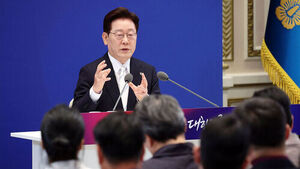 이 대통령, 조작기소 의혹에 "잘못되면 시정하는 것&hellip;특검이 낫다"