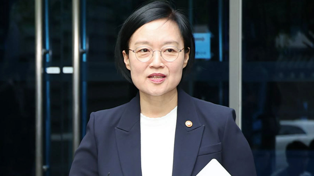한성숙 "민생경제 비상 타개 총력…AI 대전환 박차"