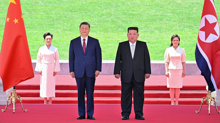 Xi Jinping Attends Banquet in Pyongyang, Reaches "Important Consensus" with Kim Jong-un