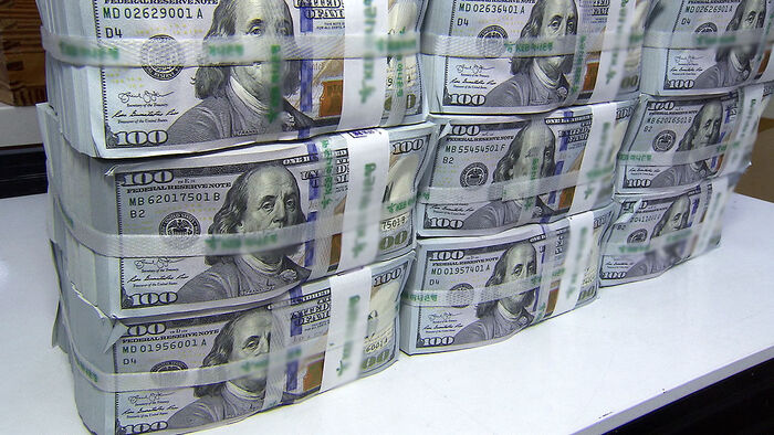 Won-Dollar Exchange Rate Remains High at 1,500 Level; Businesses and Consumers Struggle with Rising Costs