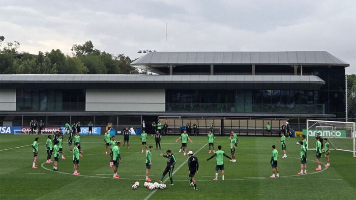 Mexico Prepares for World Cup Opener Amidst High Media Interest