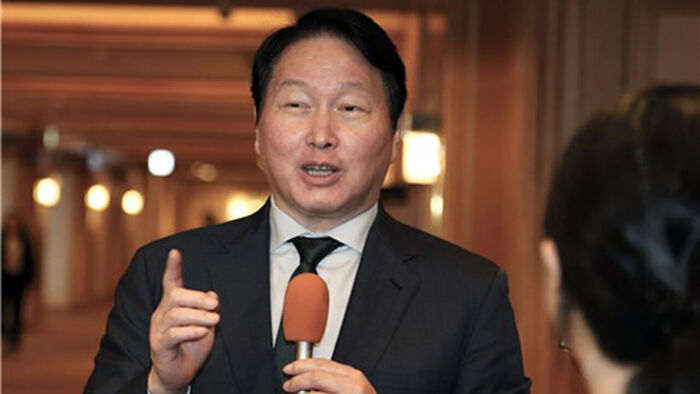 SK Chairman Chey Says Location for Next Chip Plant to Be Decided After Comprehensive Consideration