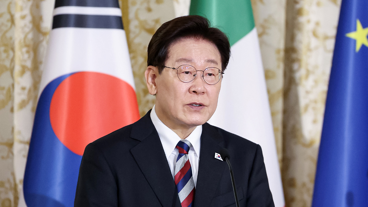 이 대통령, 14일 이탈리아 현지서 '화상 회의'로 투표용지 사태 논의