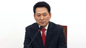 '지도부 퇴진' 둘러싸고 설전&hellip;고스란히 생중계