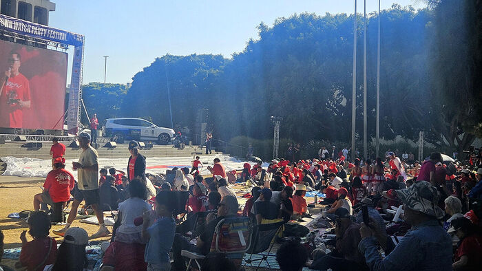 Korean Americans gather in LA to cheer for the South Korean national football team (Photo: Yonhap News)