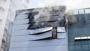 Fire at Car Service Center in Dobong-gu, Seoul; 8 Suffer Minor Injuries Including Smoke Inhalation