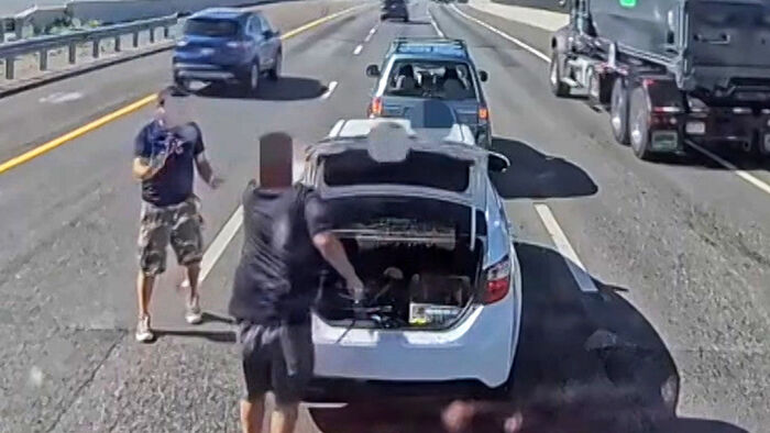 Two Cars Stop in Middle of Highway... Brawl Leaves Windshield Shattered