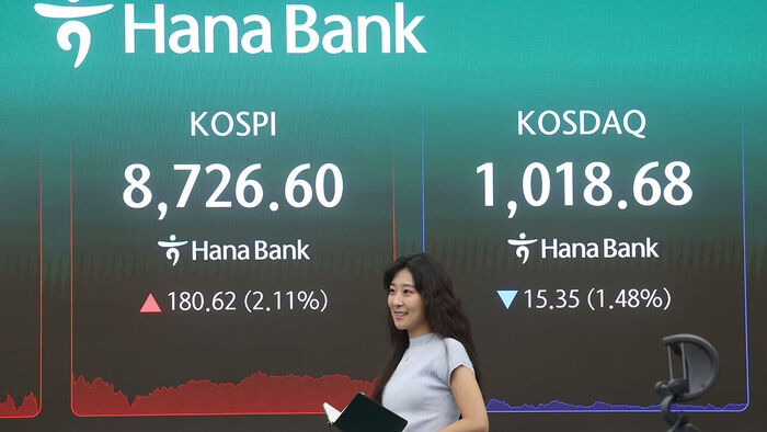 KOSPI Closes at 8,726, Up 2.1%… Foreigners Net Buy for Third Consecutive Day