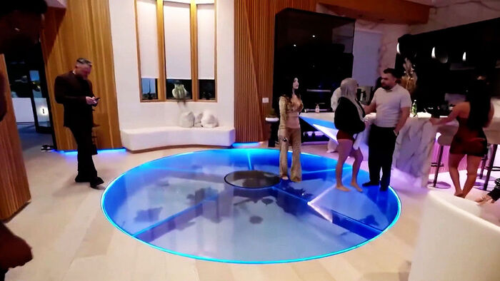 Spent Over 1.3 Billion Won… Why Singer's 'Living Room' Reveal Backfired