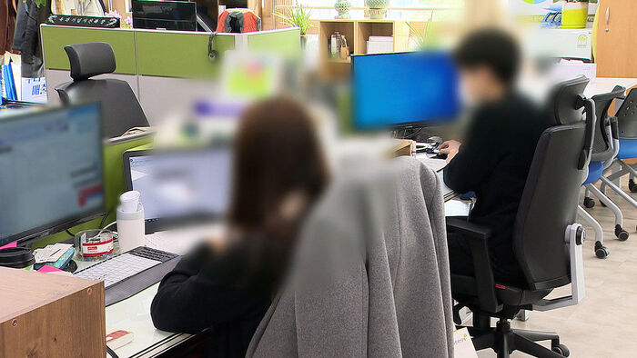 "Honey, Let's Earn Together" Hits Record High... Continuing to Work Even After Giving Birth