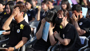 "10년 후에도 단짝일 줄 알았는데" 故 이채원 양 49재 눈물 속 엄수