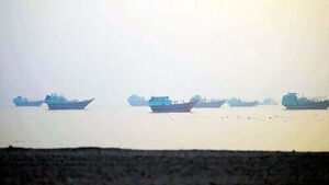 News Briefing: Today's Top Stories&hellip; Two South Korean Vessels Depart Strait of Hormuz