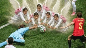 Iranian Goalkeeper Emerges as Symbol of 'Defending Iran'