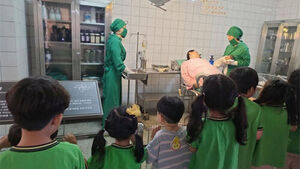 ‘Lee Gil-ya Obstetrics and Gynecology,’ the 1950s Hospital with No Deposit: Memorial Hall Marks 10th Anniversary with 150,000 Visitors