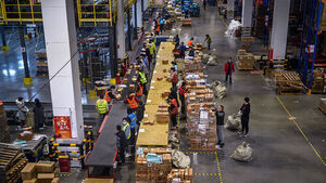 JD.com Founder Says Robots Will Fully Replace 700,000 Delivery Workers, Plans Retraining
